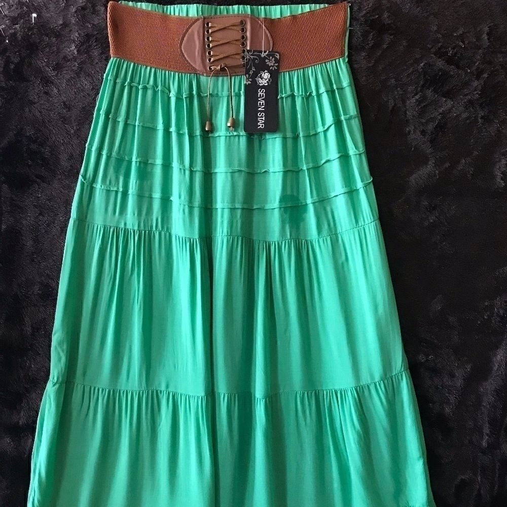 Green Imported Seven Star Maxi Skirt NWT